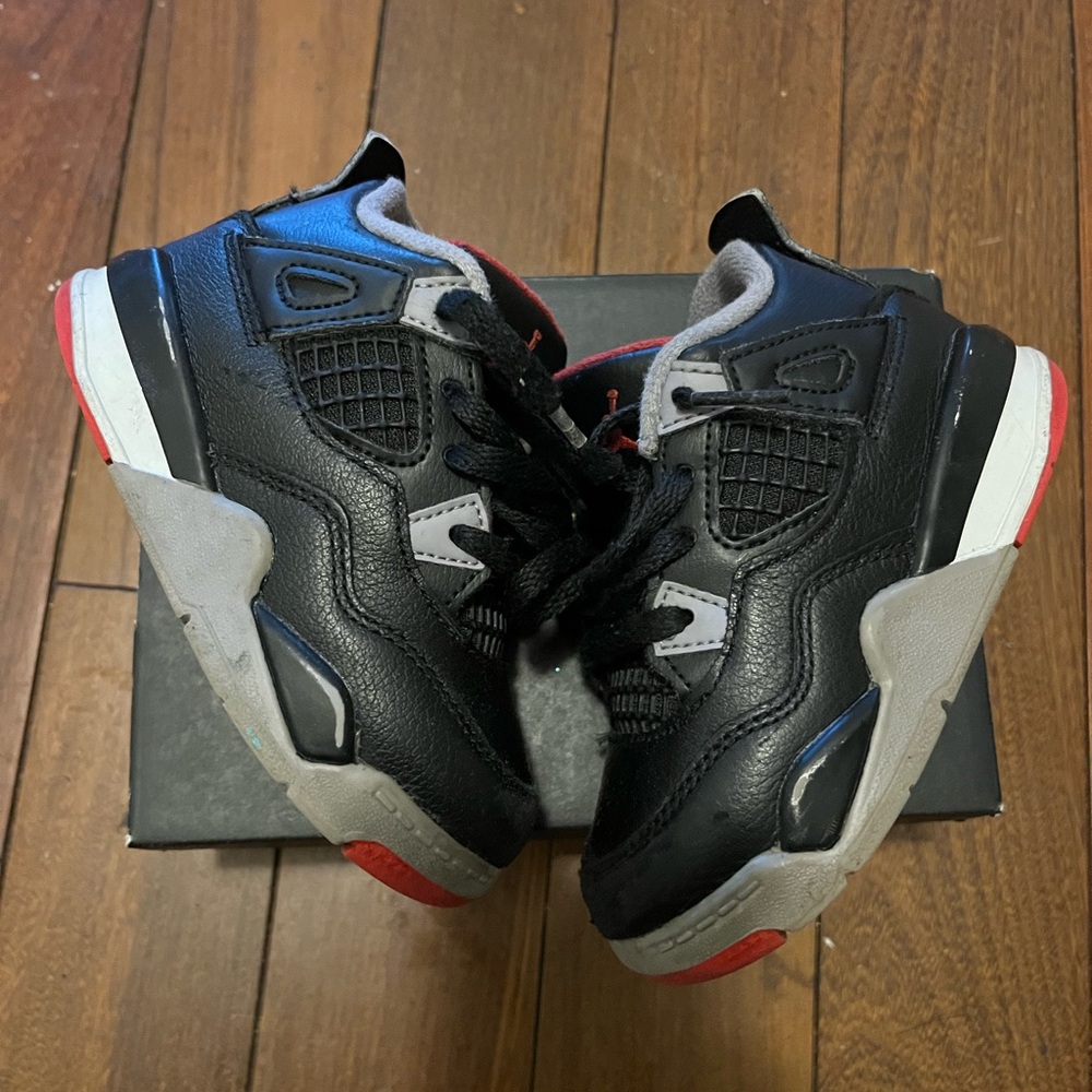 Air jordan retro 4 (TD) “Black Cement” used
Sz 7C